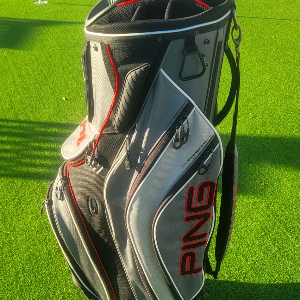 PING PIONEER GOLF BAG